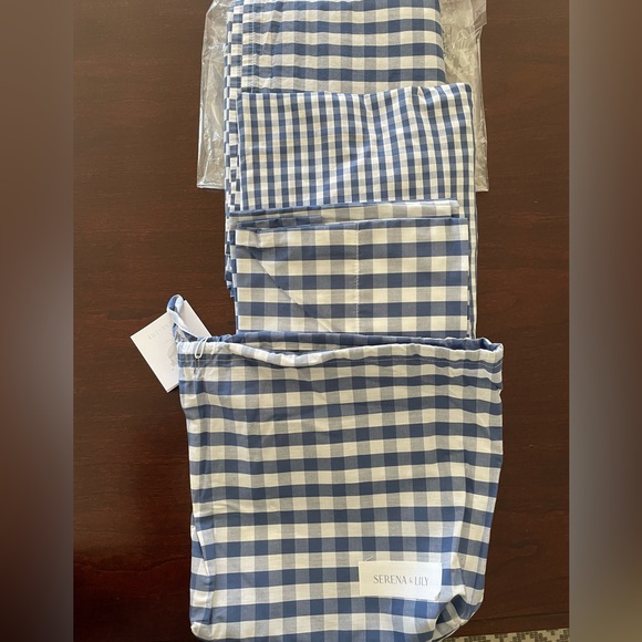 Serena & Lily Navy Gingham Twin Sheet Set, One sets available - Picture 4 of 5